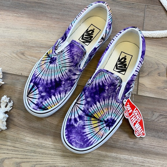 🌴🔆VANS- TIE DYE SLIP ON’S 🔆🌴 - Picture 3 of 12